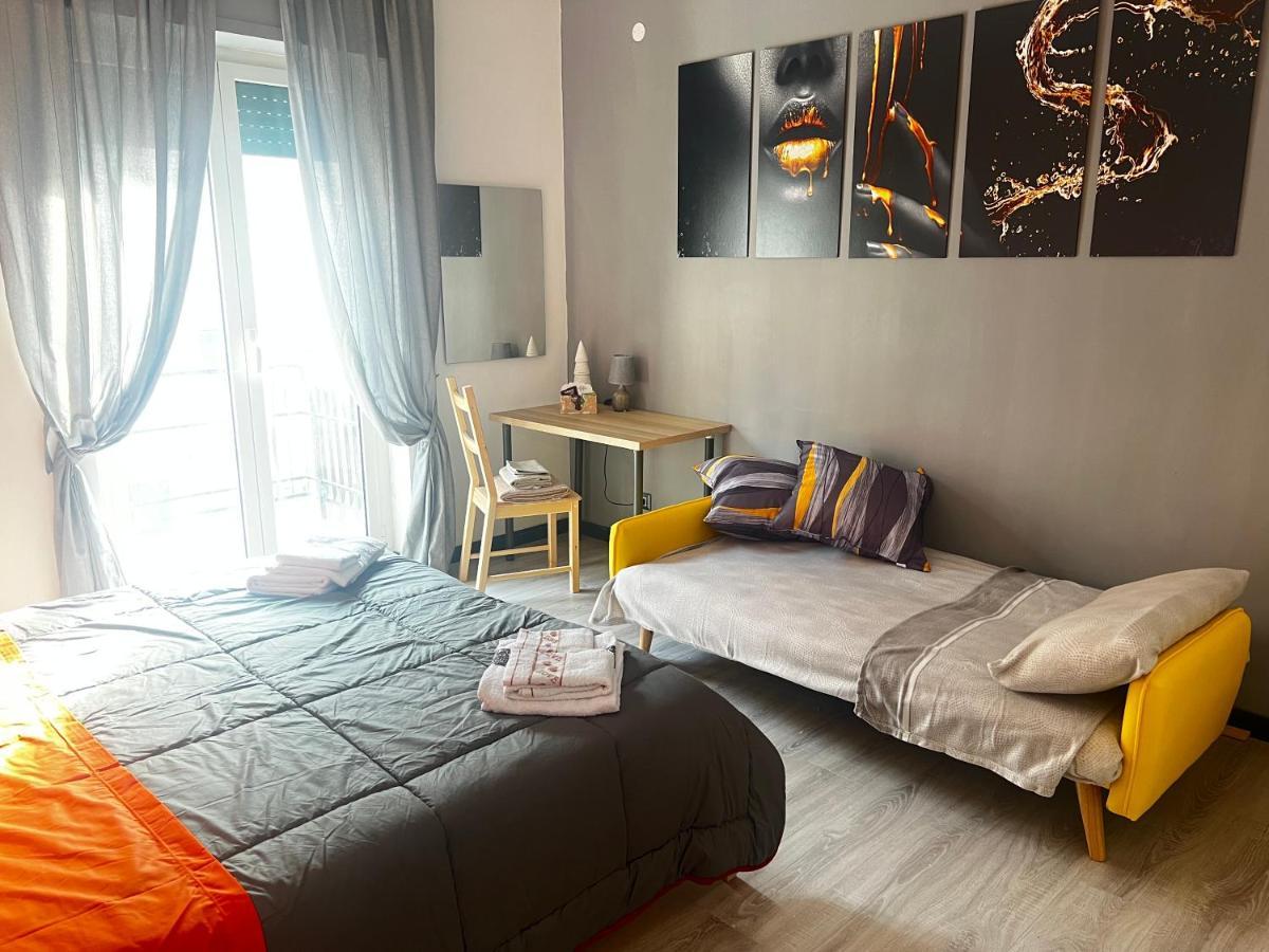 Hotel Shiva House Napoli Esterno foto