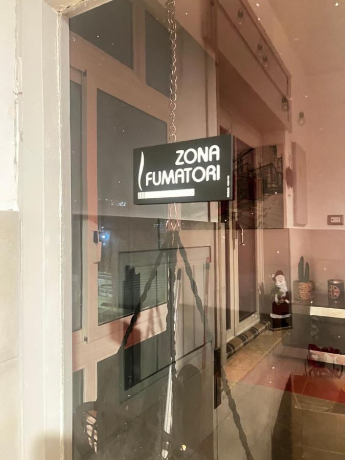 Hotel Shiva House Napoli Esterno foto